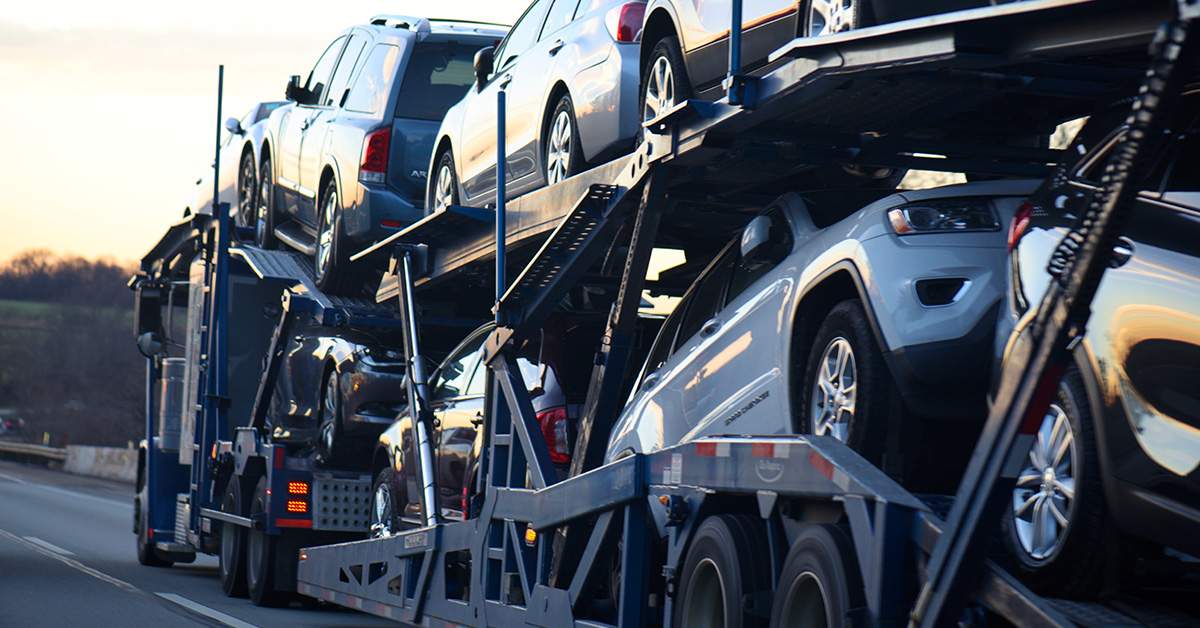 image-of-a-car-hauler-bringing-new-vehicles-to-dealership